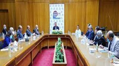 تأسيس شركة جديدة لتسويق وبيع منتجات شركات ”القابضة للغزل” محليا وعالميا