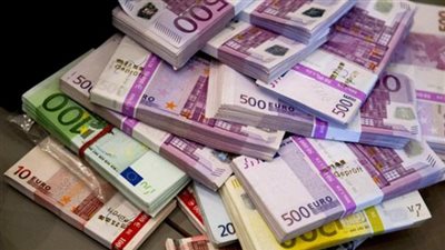 تباين سعر اليورو الأوروبي بنهاية تعاملات اليوم مقابل الجنيه