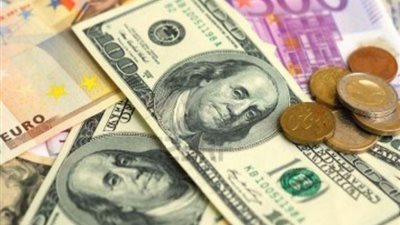 تباين أسعار العملات مقابل الجنيه في نهاية تداولات اليوم