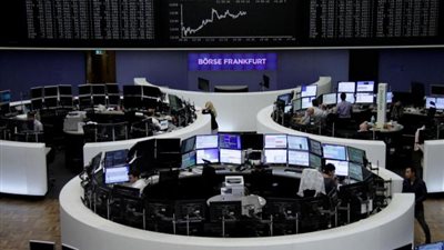 الأسهم الأوروبية تهبط الجمعة وسط زيادة إصابات كورونا