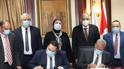 وزيرا الزراعة والصناعة يشهدان توقيع بروتوكول تعاون لدعم المشروعات الصغيرة في الريف