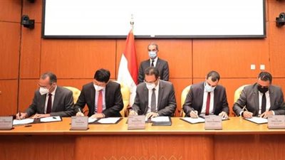 وزير الاتصالات يشهد الإعلان عن شراكات جديدة مع 4 من كبرى شركات التكنولوجيا