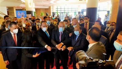 وزيرا الإسكان والتنمية المحلية يفتتحان معرض أخبار اليوم العقاري ”AREX Egypt”