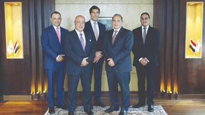 بلومبرج : البنك الاهلي الأول في السوق المصرفية والإفريقية في النصف الأول من 2021