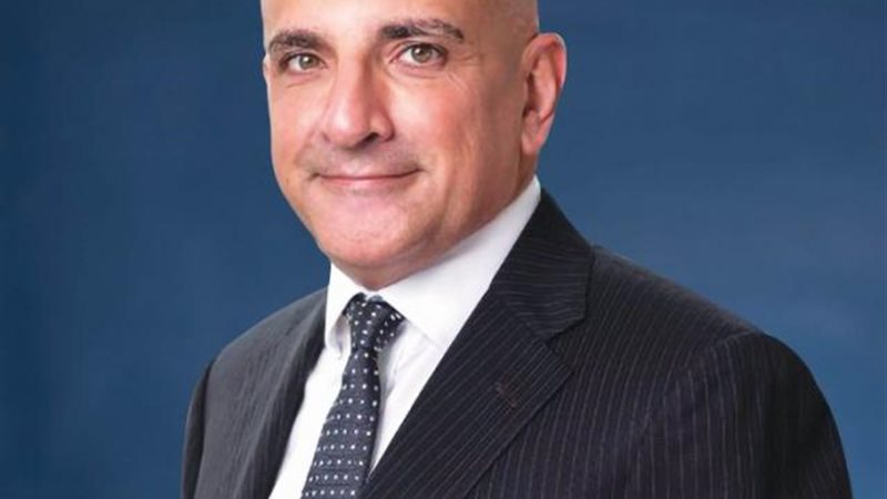 عمرو ثروت