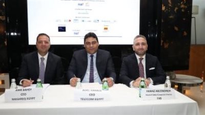 المصرية للاتصالات توقع اتفاقية للحصول على قرض مشترك بقيمة 500 مليون دولار
