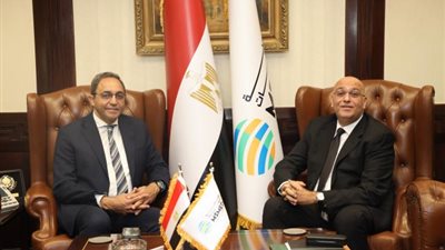 جهاز تنمية المشروعات يتعاون مع محافظة قنا لتطوير التكتلات الحرفية ورفع تنافسيتها وتسويق منتجاتها محليا وعالميا
