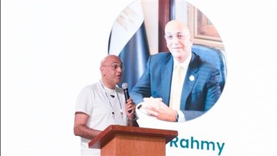رئيس  جهاز تنمية المشروعات يعرض انشطة الجهاز الداعمة لرواد الأعمال و الشركات الناشئة   
