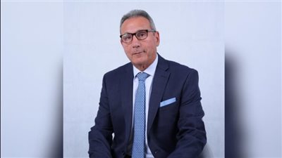 محمد الأتربي: الفائدة  تتراجع… والبنك الأهلي مستمر في الشهادات وجذب العملاء