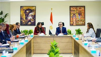 وزيرا التخطيط والإسكان يناقشان الخطة الاستثمارية حتى 2030 لتعزيز التنمية العمرانية