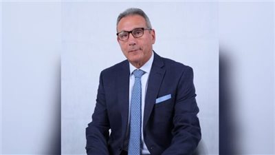 محمد الإتربي.. مسيرة مصرفية حافلة تقود البنك الأهلي المصري نحو آفاق جديدة