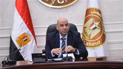 وزير العمل :الاثنين المُقْبل إجازة رسمية مدفوعة الأجر للعاملين بالقطاع الخاص بمناسبة عيد شمّ النسيم