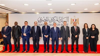 محافظ البنك المركزي المصري يلتقي رئيس مجموعة بنك التنمية الإفريقي الجديد لبحث أوجه التعاون المستقبلي بين الجانبين