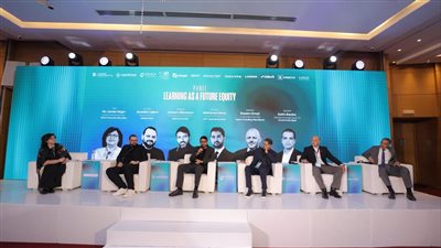 قادة الأعمال والتعليم يناقشون بناء رأس المال البشري كمحرك رئيسي للنمو والاستدامة في 