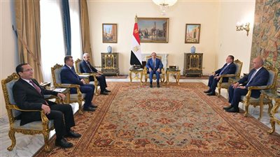 الرئيس السيسي يستقبل رئيس بنك التنمية الأفريقي بحضور محافظ البنك المركزي لبحث تعزيز التعاون الاقتصادي