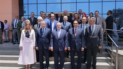 محافظ البنك المركزي ووزير التعليم يفتتحان عددًا من المشروعات والوحدات الطبية بالمعهد القومي للأورام بعد تطويرها 