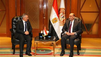 وزير العمل يلتقي نظيره اليمني لبحث تعزيز التعاون في التشغيل والتدريب وتأهيل العمالة