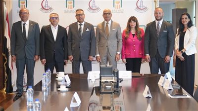 البنك الأهلي المصري يوقع بروتوكول تعاون مع مستشفيات جامعة عين شمس لدعم استكمال إنشاء مستشفى الطوارئ الجديدة