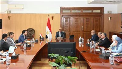  «سويلم» يبحث مع نائب رئيس البنك الأوروبي تعزيز التعاون في مجال حماية الشواطئ ومشروعات محطات الرفع