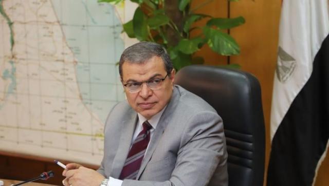 وزير القوي العاملة محمد سعفان