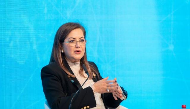 هالة السعيد وزيرة التخطيط