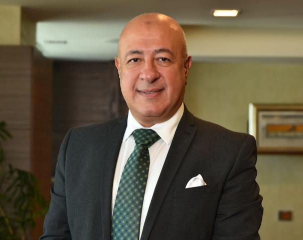 يحيي أبو الفتوح نائب رئيس البنك الاهلي المصري