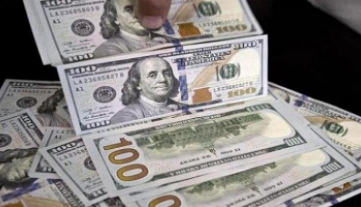 الدولار يقفز 8 قروش  في ختام تعاملات اليوم الإثنين 3-10-2022
