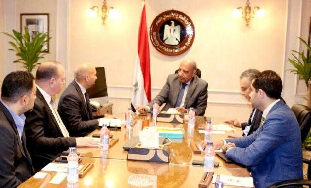 وزير قطاع الأعمال العام يبحث مع شركة ”ABB”  فرص التعاون المشترك