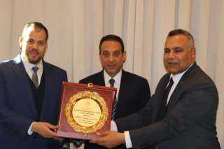 «العربي للإستثمار الرياضي» يختار سكور جراس للنجيل الصناعي أفضل شركة صناعية في ٢٠٢٢