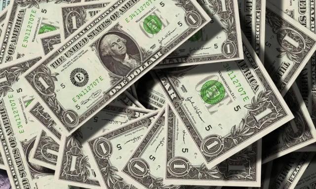 سعر صرف الدولار في مصر اليوم الأحد 4-6-2023