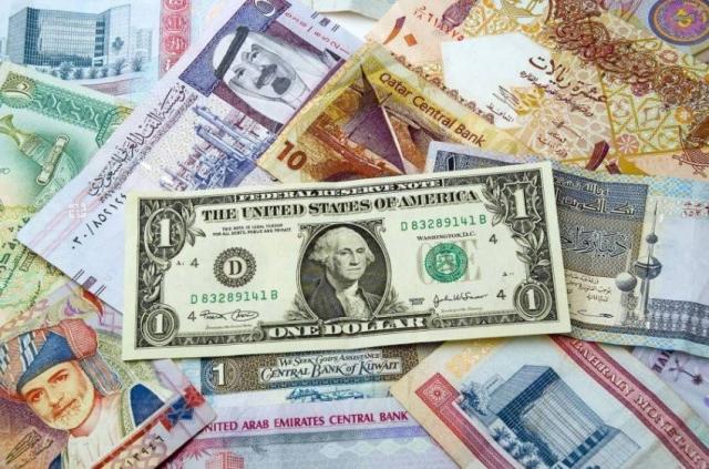 أسعار العملات أمام الجنيه المصري في تعاملات اليوم الإثنين 5 يونيو 2023
