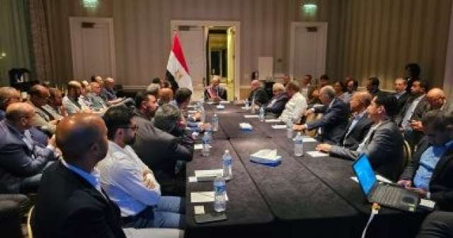 الدكتور عمر طلعت وزير الاتصالات