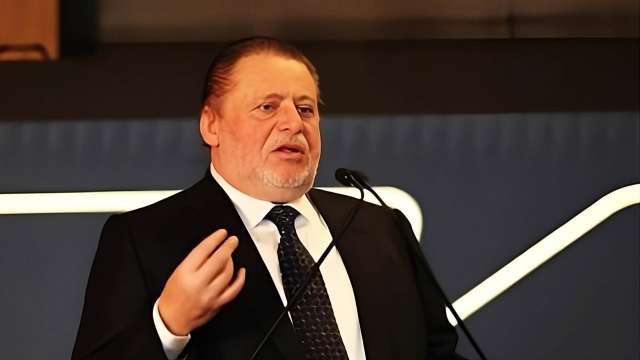 حسن عبدالله محافظ البنك المركزي