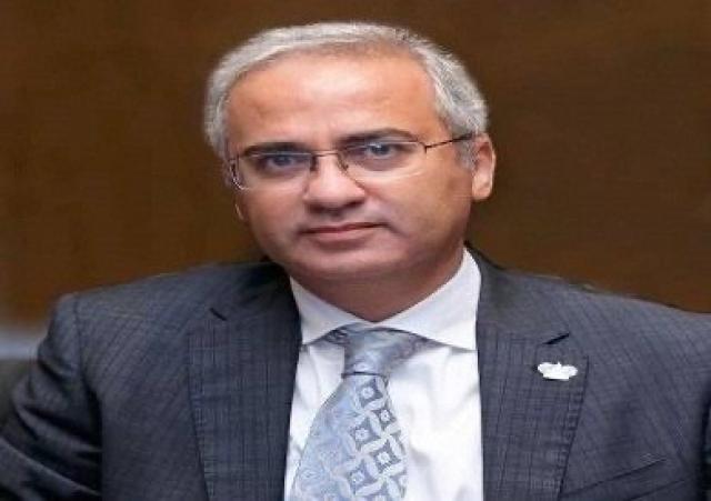 رئيس مكتب مصر في الاتحاد الدولي للعقار يكشف عن حل سريع لإنهاء أزمة الدولار في مصر