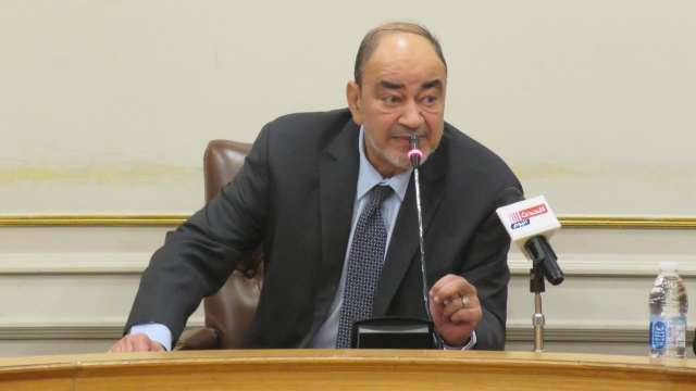 محمد إسماعيل عبده رئيس الشعبة العامة للمستلزمات الطبية بالغرفة التجارية