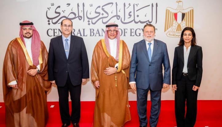 محافظ البنك المركزي المصري يلتقي الأمين العام للمجلس التنسيقي المصري السعودي لبحث أوجه التعاون المشترك