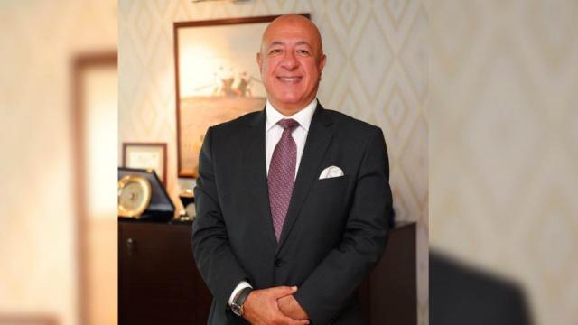 يحيى أبو الفتوح، نائب رئيس البنك الأهلي المصري
