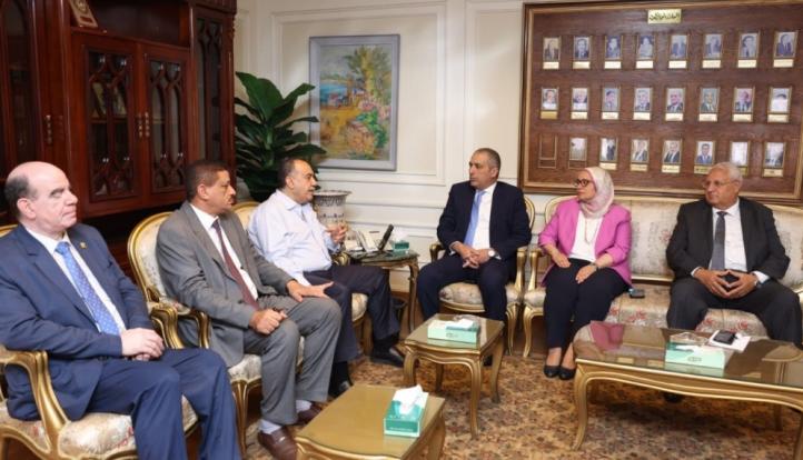 رئيس البنك الزراعي المصري يلتقي محافظ أسيوط لبحث تعزيز التعاون ودعم التنمية الزراعية بالمحافظة