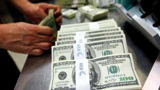 تحويلات المصريين العاملين بالخارج تسجل 10 مليارات دولار خلال 3 أشهر