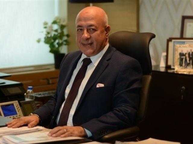 يحيى أبو الفتوح: خفض أسعار الفائدة  مهم لصالح النشاط الاقتصادي